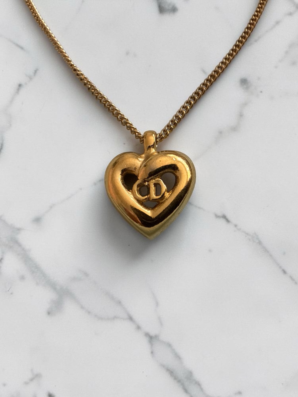 Vintage Christian Dior Heart Pendant Necklace - Picture 4 of 7